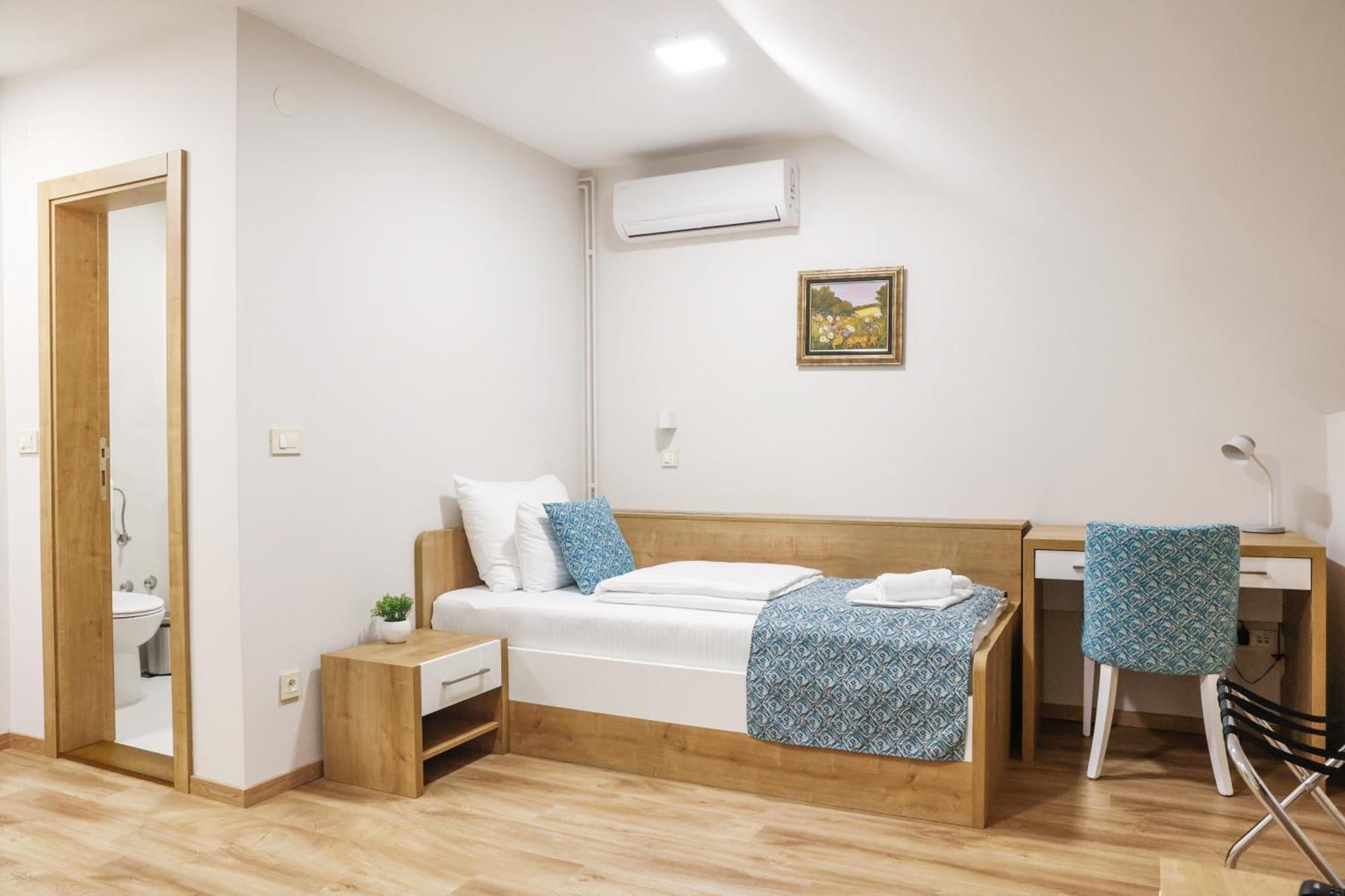 Grand Park Rooms & Apartments ชาชาค ภายนอก รูปภาพ