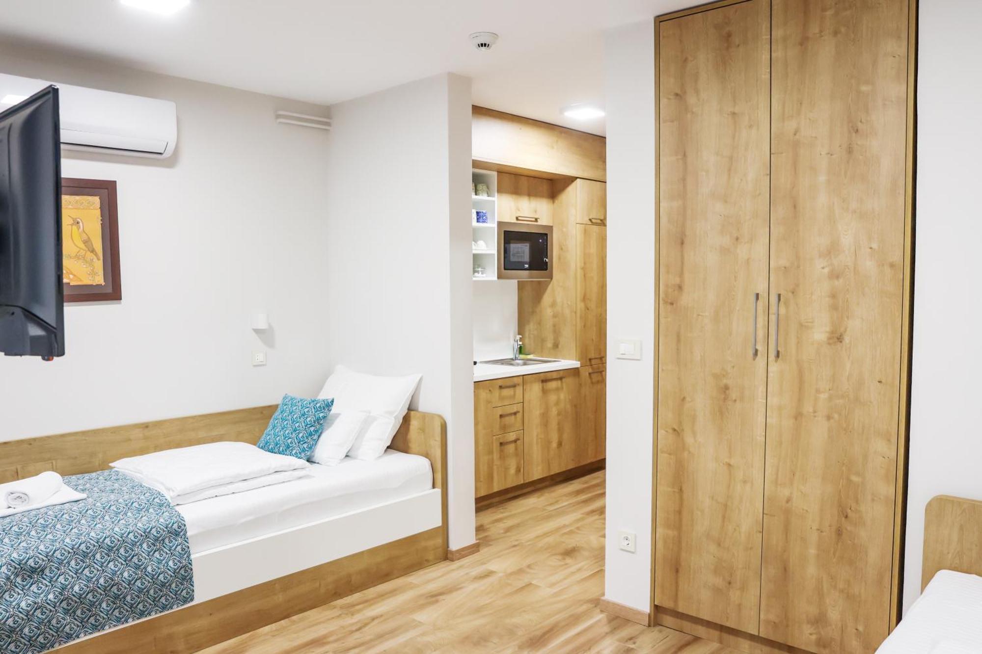 Grand Park Rooms & Apartments ชาชาค ภายนอก รูปภาพ