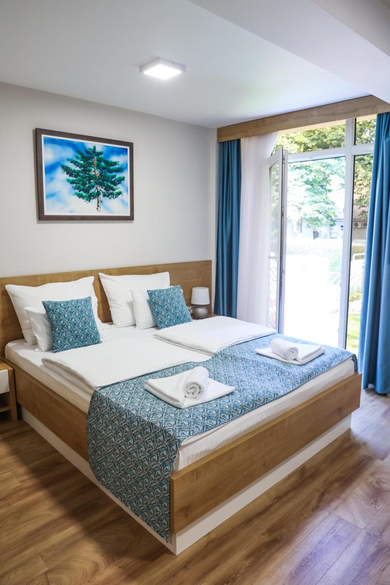 Grand Park Rooms & Apartments ชาชาค ภายนอก รูปภาพ