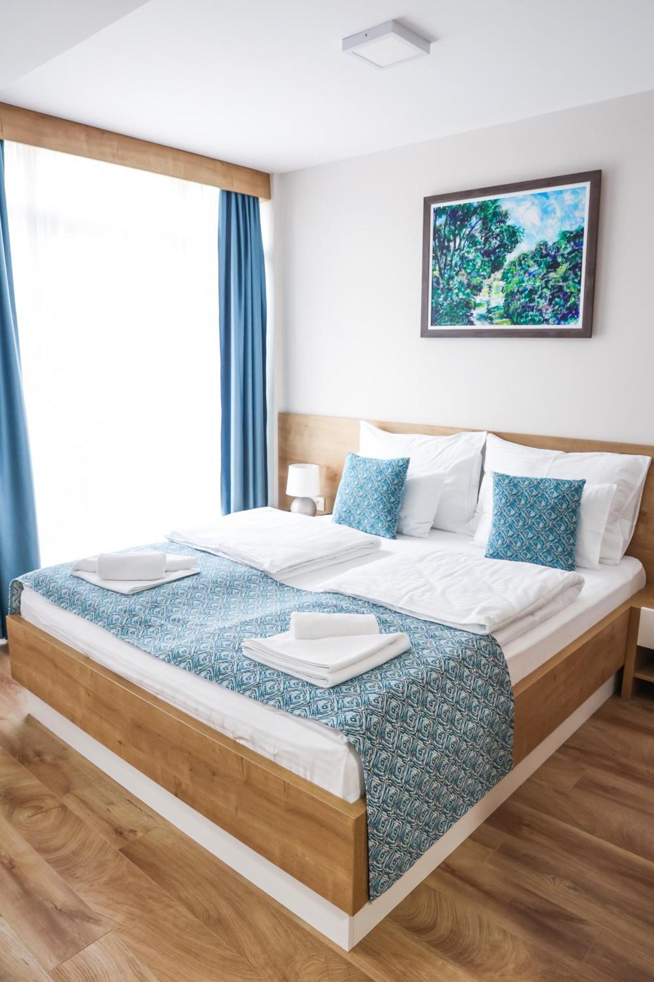 Grand Park Rooms & Apartments ชาชาค ภายนอก รูปภาพ
